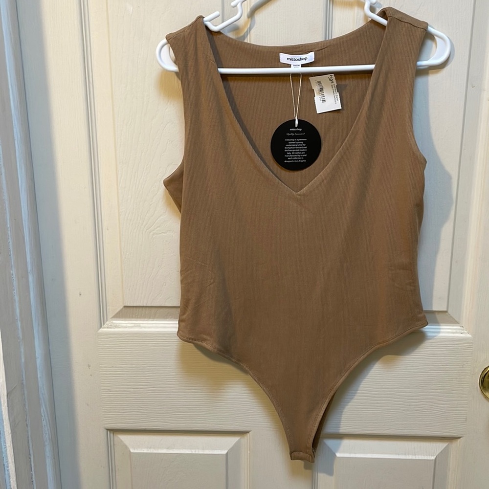 Nude brown sleeveless bodysuit, size large